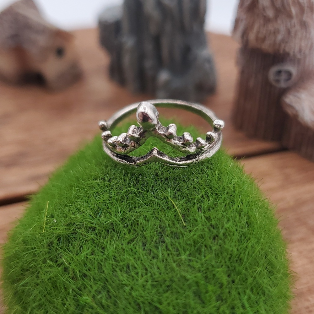 Tiara Princess‎ Ring Size 5 R813 - Picture 2 of 2